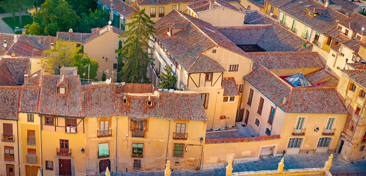 Pardi_Krista_Spain_Segovia_Rooftops.jpg