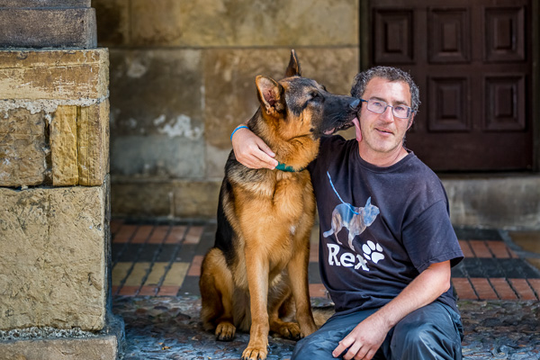 Hauptman_Larry_MansBestAmigo.jpg Hauptman_Larry_MansBestAmigo.jpg