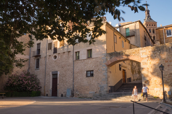 Werthmann_Don_GEO_SegoviaCampus.jpg Werthmann_Don_GEO_SegoviaCampus.jpg